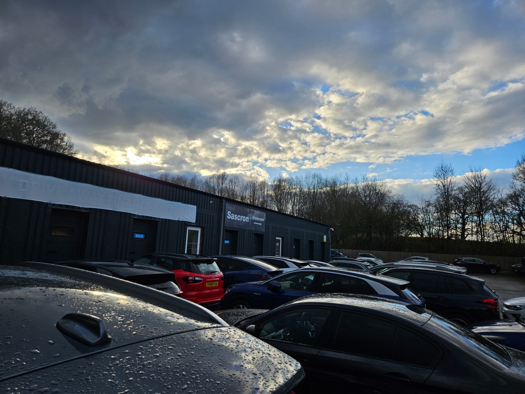 Sascron Car Dealership Oxford — aluminium curtain wall and showroom glazing – Prestige Aluminium Systems