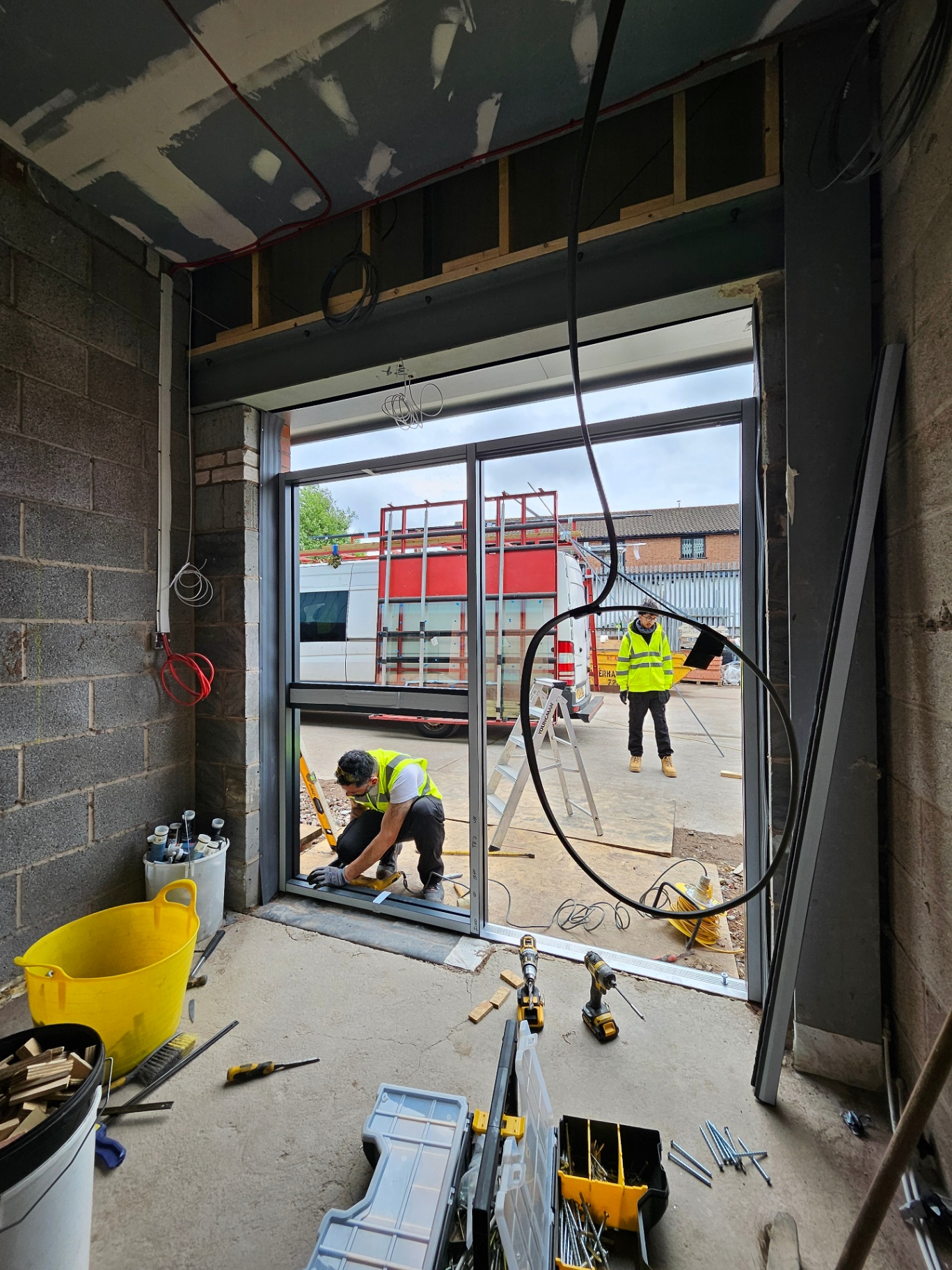 Thermally broken aluminium windows installation – Prestige Aluminium Systems