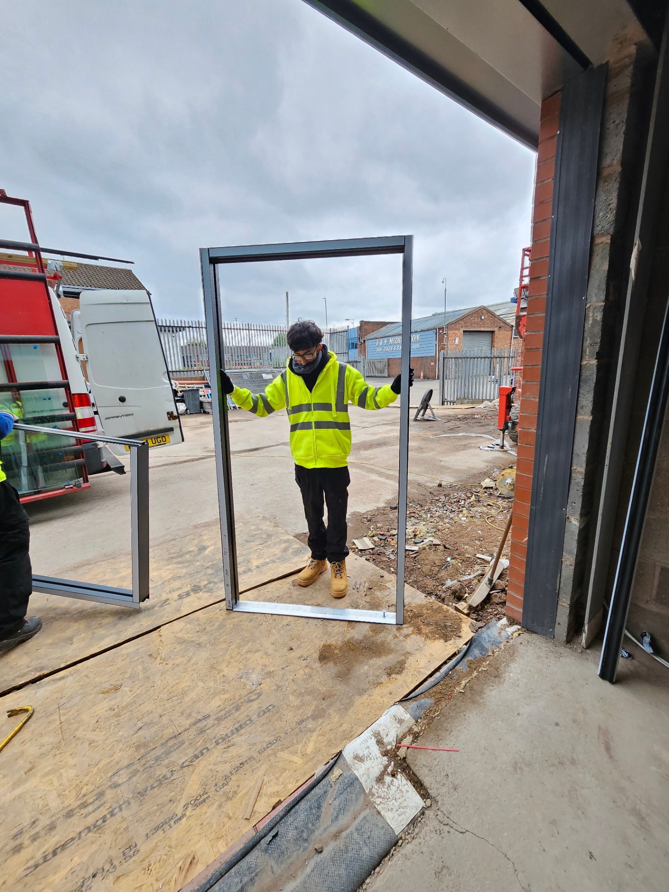 Thermally broken aluminium windows installation – Prestige Aluminium Systems
