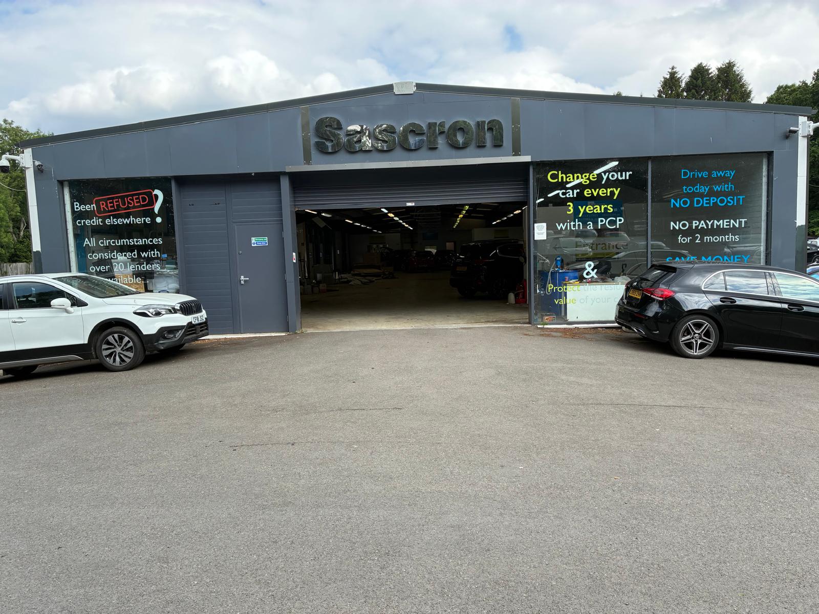 Sascron Car Dealership Oxford — aluminium curtain wall and showroom glazing – Prestige Aluminium Systems
