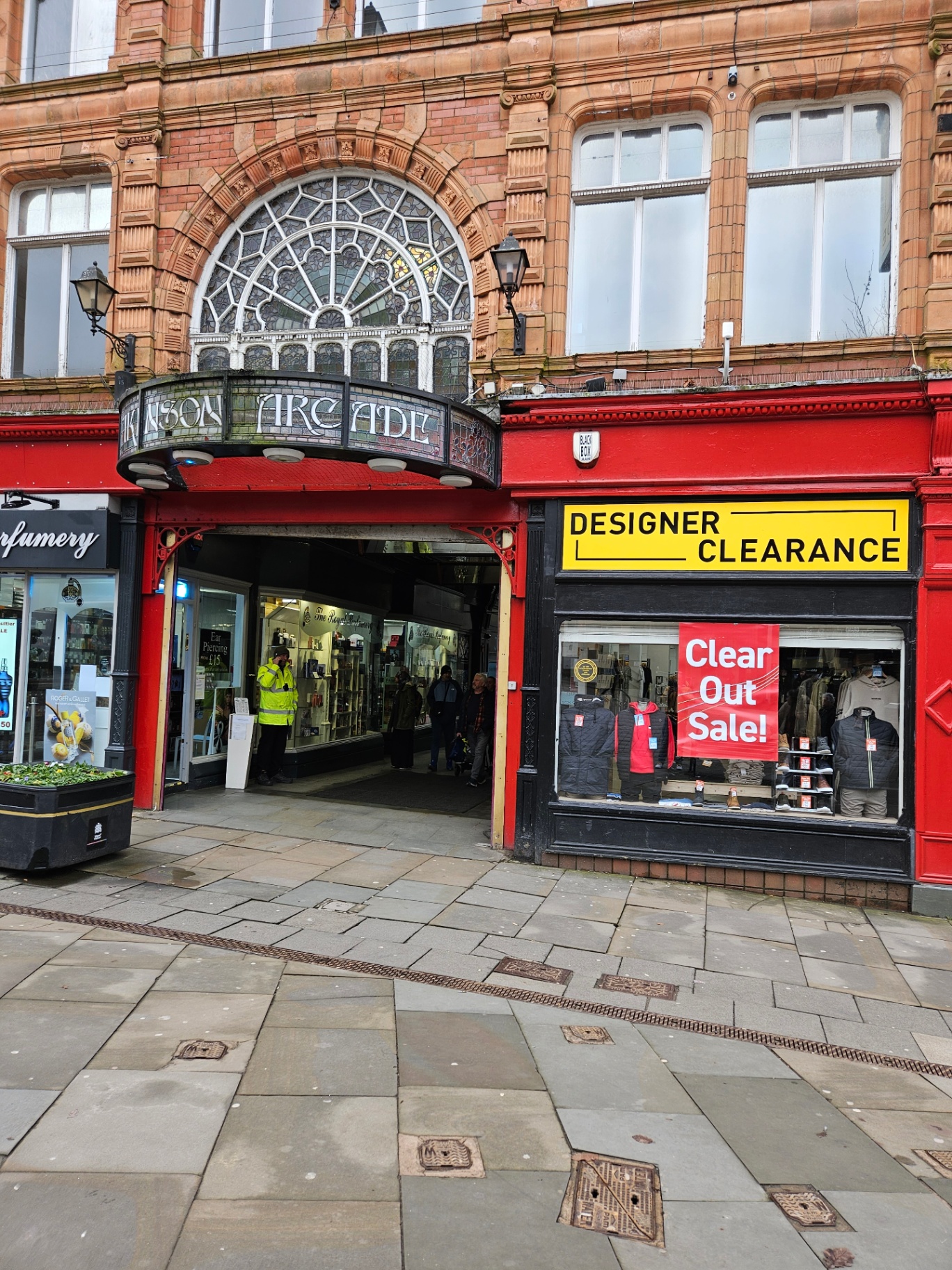 Commercial aluminium shopfront installation – Prestige Aluminium Systems