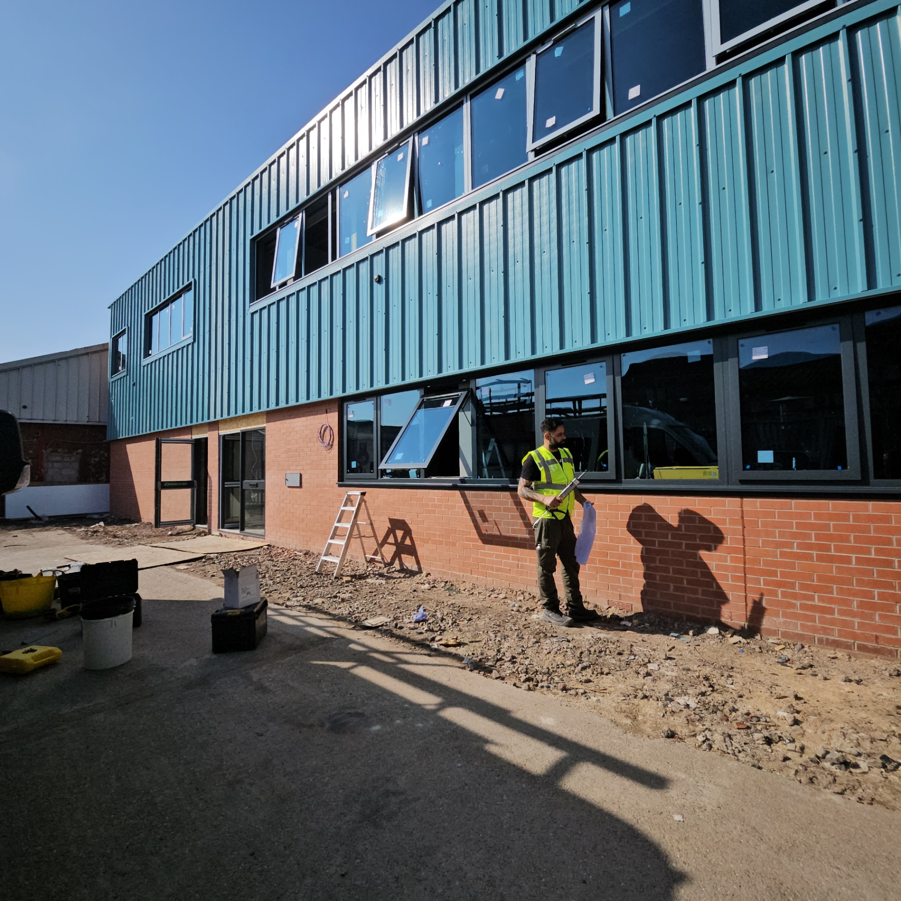 Thermally broken aluminium windows installation – Prestige Aluminium Systems